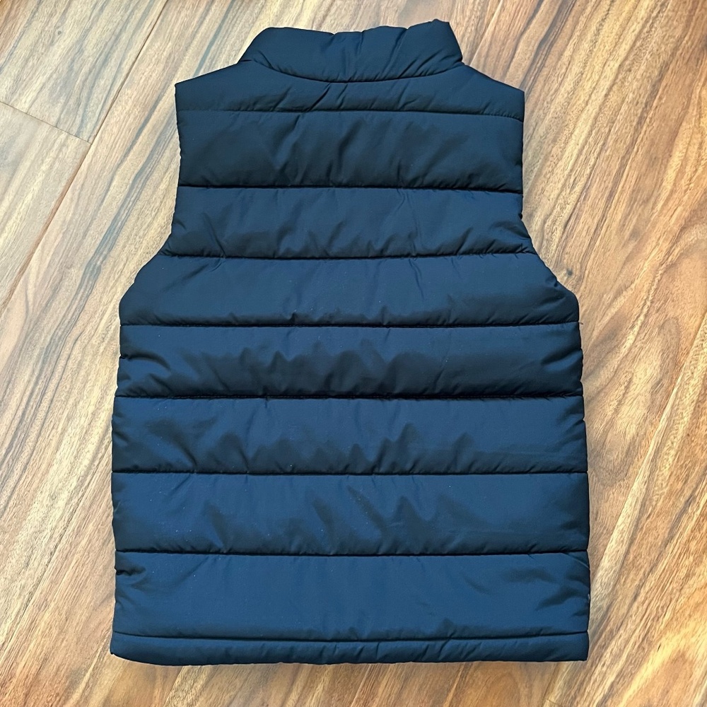Puma Boys Puffer Vest Black Red/White Stripe XS 5/6 - Picture 2 of 3